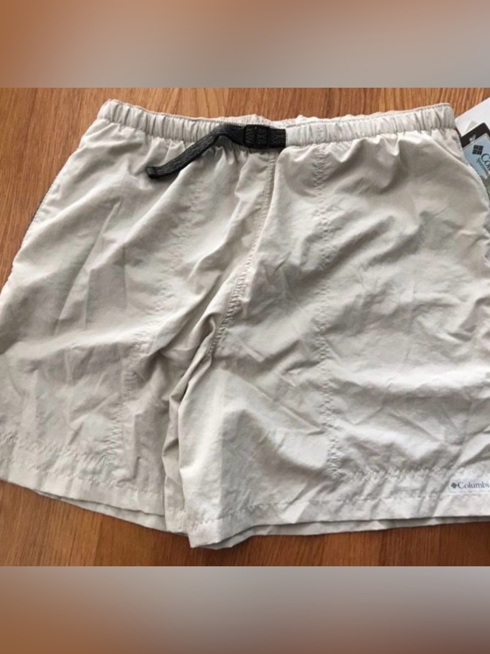 NWT Columbia Men Light Beige Elastic Waist Relaxed Shorts with Drawstring Sz L
